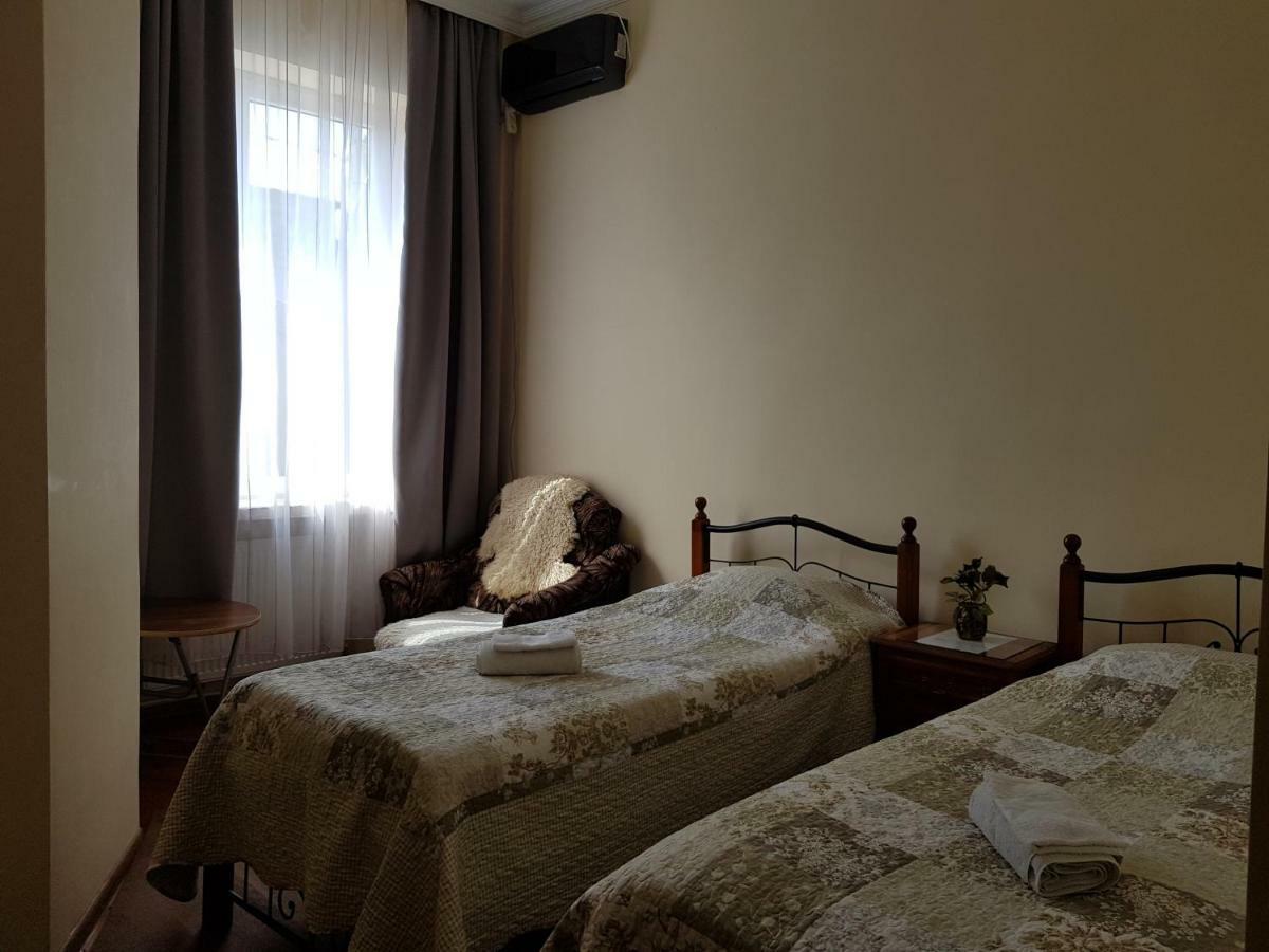 Tamari Guest House Telavi Extérieur photo